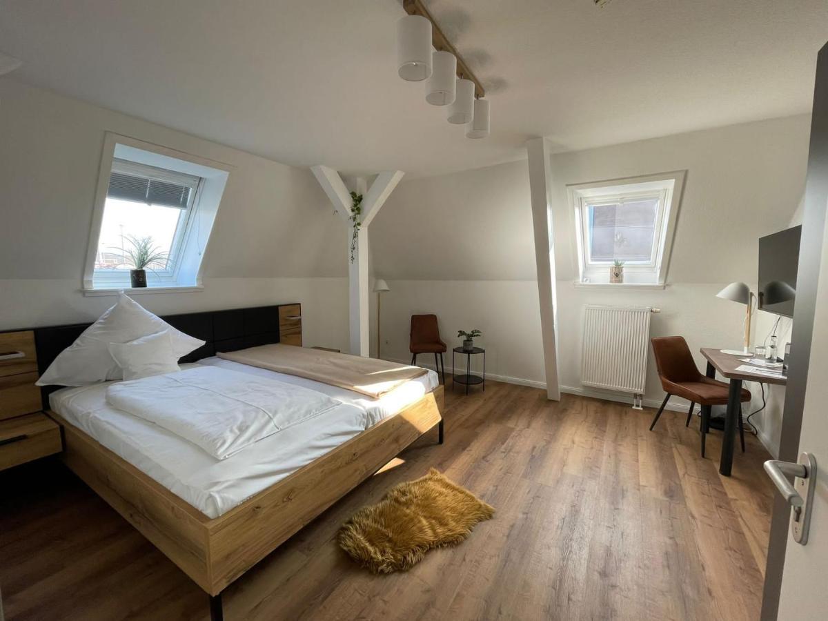 Kanal-Haus "Das Gaestehaus Direkt Am Nok" Osterrönfeld Exteriör bild