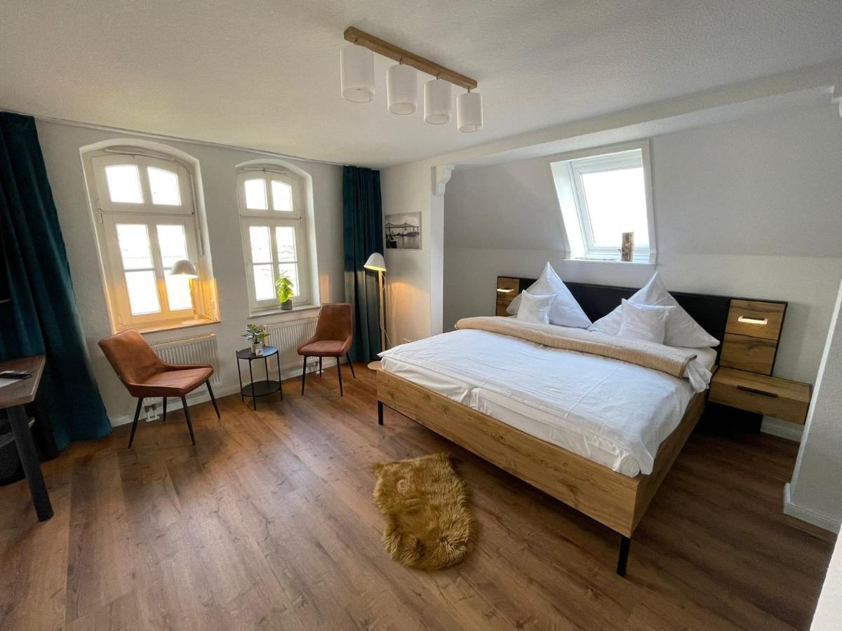 Kanal-Haus "Das Gaestehaus Direkt Am Nok" Osterrönfeld Exteriör bild