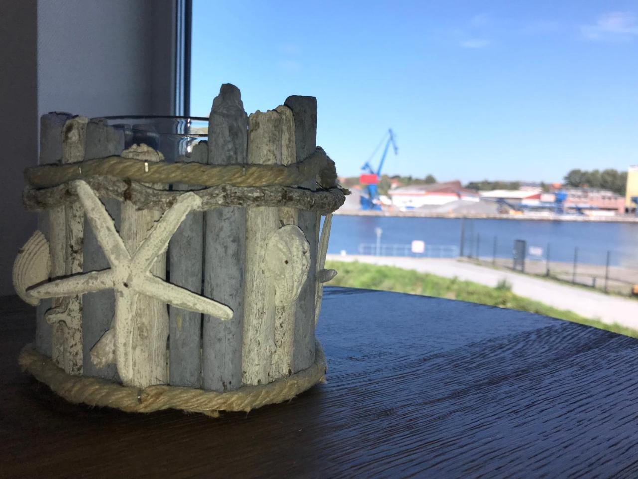 Kanal-Haus "Das Gaestehaus Direkt Am Nok" Osterrönfeld Exteriör bild